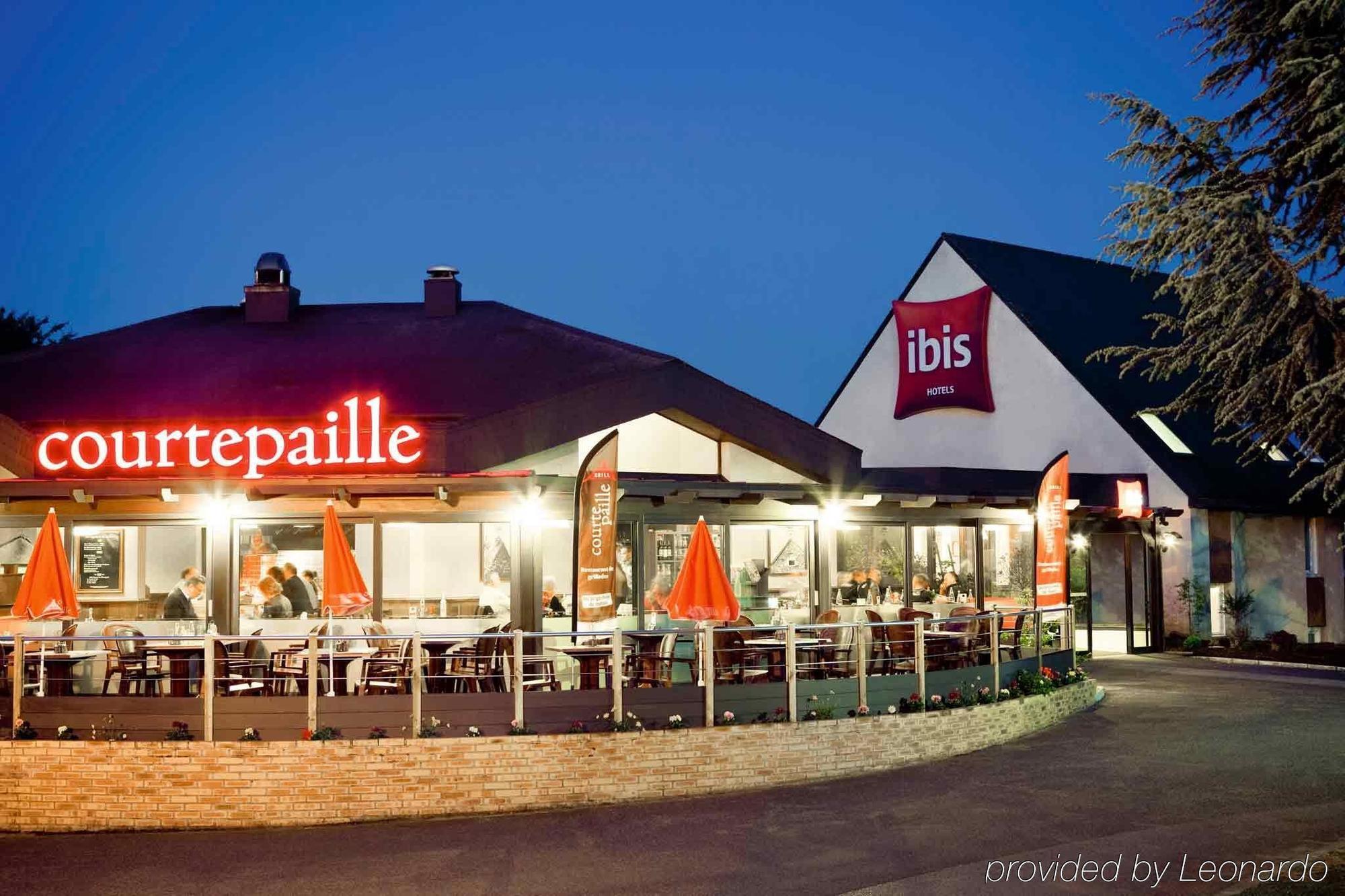 Готель Ibis Senlis Санліс Екстер'єр фото