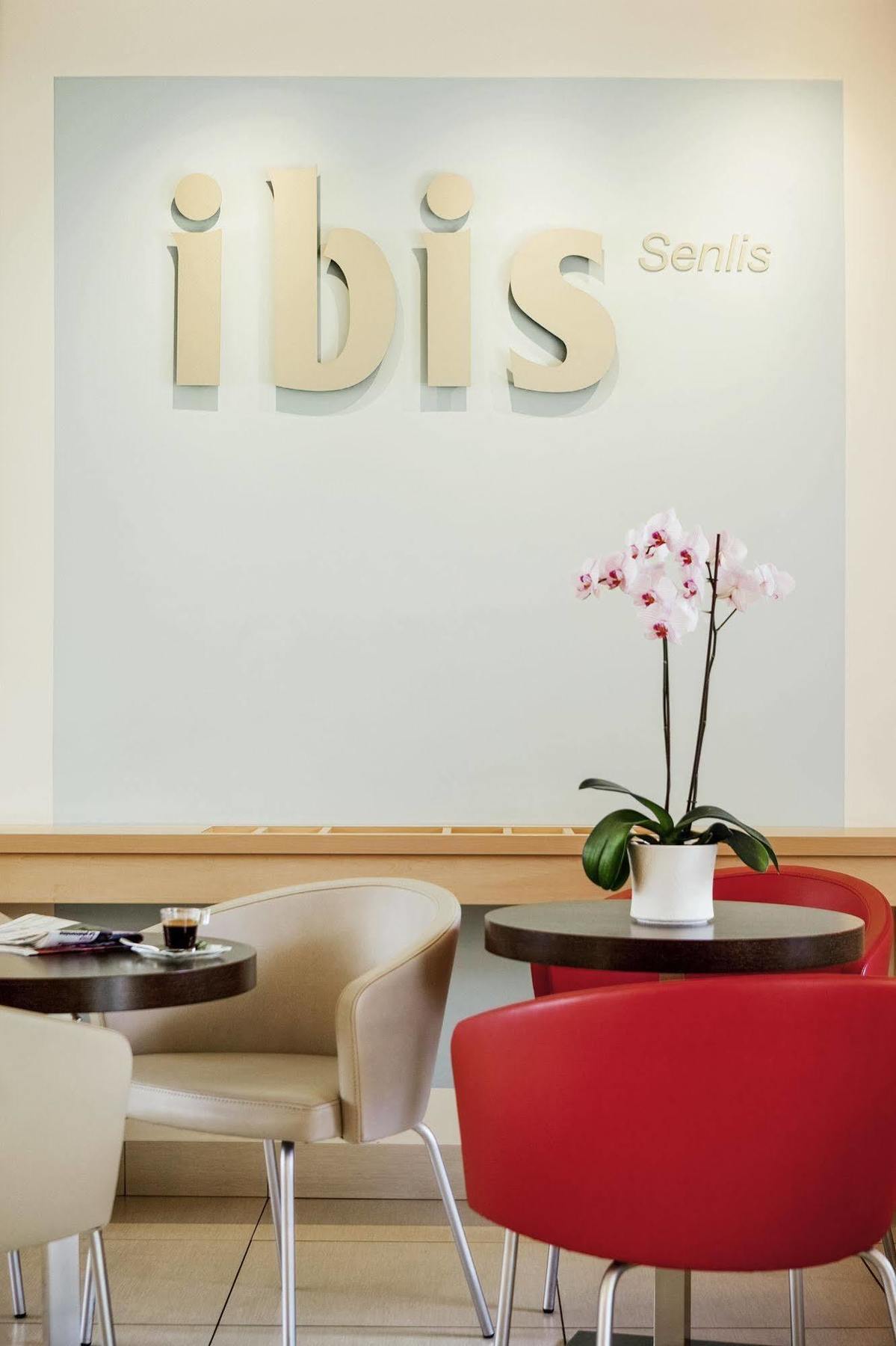Готель Ibis Senlis Санліс Екстер'єр фото